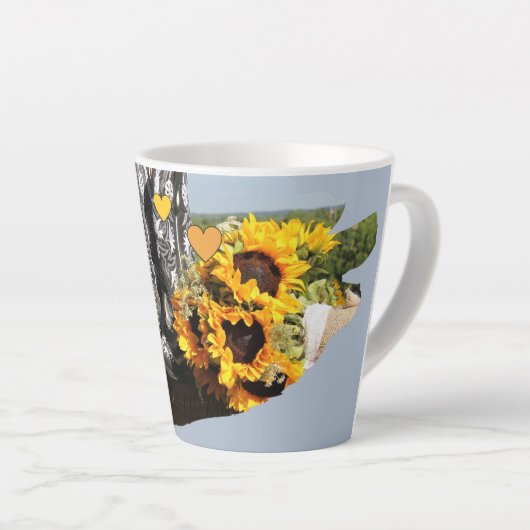 ウェスタンブーツひま素朴結婚フラワー カフェラテマグ (右アングル)