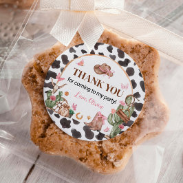 ウェスタンボーズピンク女性のカーボーイ誕生日 ラウンドシール