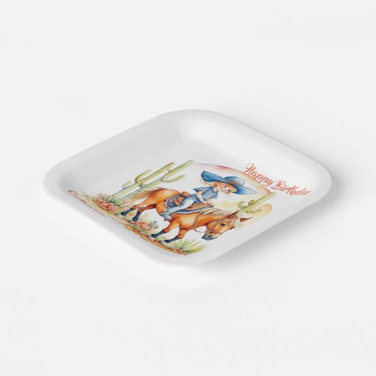 ウェスタン女性のカーボーイオンホースパーソナライズされた誕生日 ペーパープレート (傾斜あり)