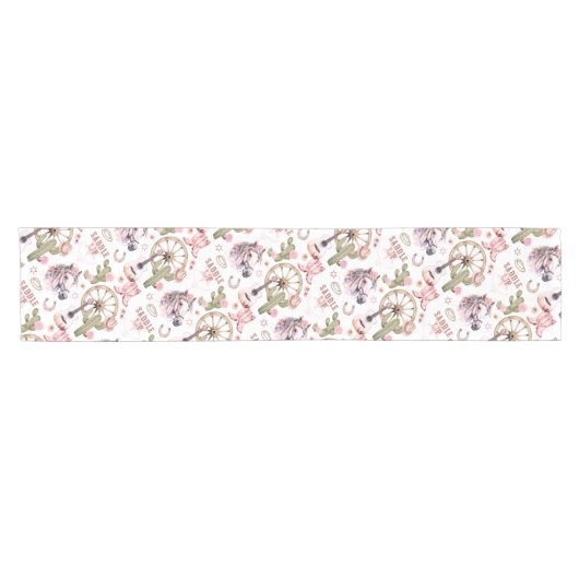 ウェスタン女性のカーボーイベイビーシャワーテーブルランナー – ピンク ショートテーブルランナー (横)