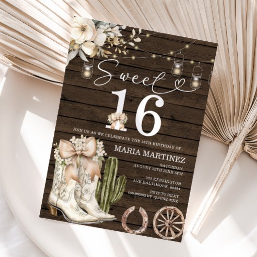 ウェスタン女性のカーボーイホワイトブーツウッドスウィート16誕生日 招待状