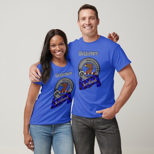 ウェダーバーンクランバッジとタータン Tシャツ (ユニセックス)