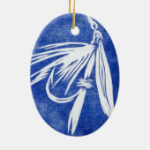 ウェットフライ – 青いクラシックウェットフライのクリスマスオーナメント セラミックオーナメント (裏面)