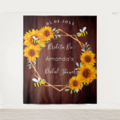 ウェディングシャワーのために花嫁が蜂になるひまわりがテーマの木製看板　ナチュラルウッド タペストリー (正面)