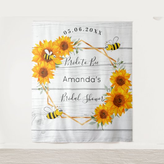 ウェディングシャワーのために花嫁が蜂になるひまわりが飾られた木 タペストリー (正面)