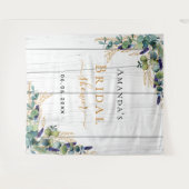 ウェディングシャワーのためのラスティックなユーカリグリーン装飾のイニシャル タペストリー (正面(横))