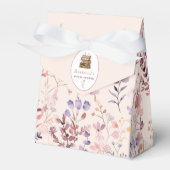 ウェディングシャワーのための水彩のワイルドフラワーと本のスタック フェイバーボックス (正面サイド)