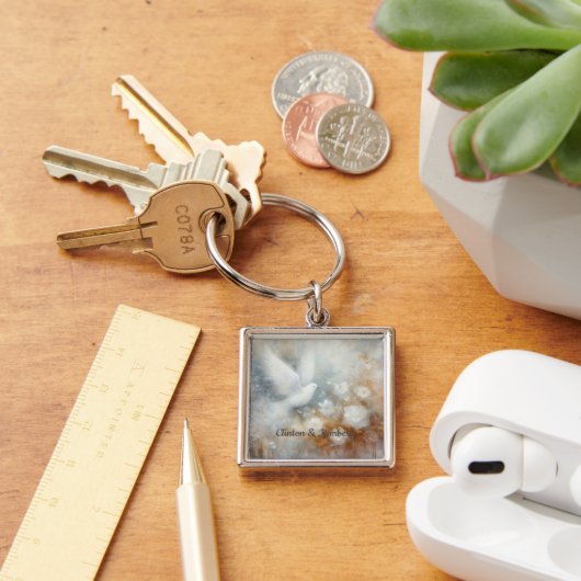 ウェディングドーブ フローラル キーチェーン - オーダーメイド可能 (デスク)