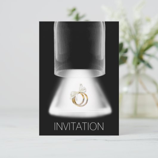 ウェディングパーティゴールデンリングや輪モダンズVIP招待状 招待状 (スタンド正面)