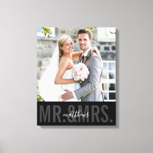 ウェディングフォトの日付 Mr. and Mrs. モノクロームブラック キャンバスプリント