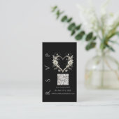 ウェディングモダンRSVP QRコード – 白い花 名刺 (スタンド正面)