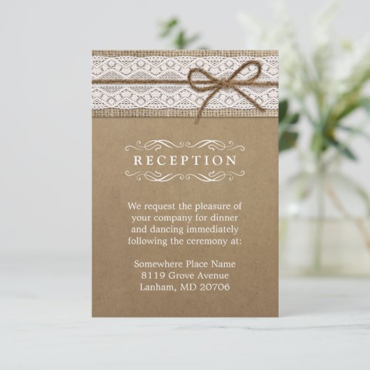 ウェディングレセプショ素朴ンバーラップレースのストリングボウ エンクロージャーカード (スタンド正面)