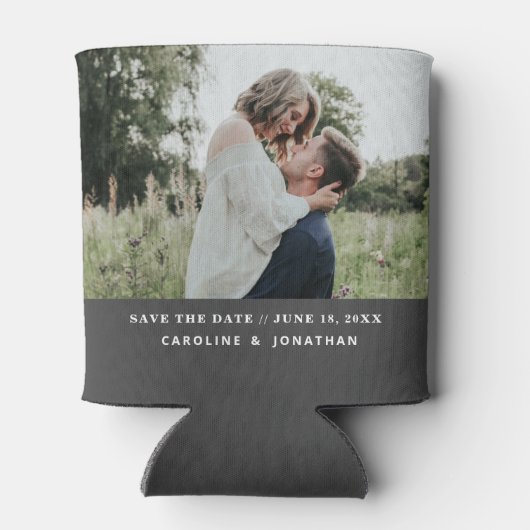 ウェディング日付を保存フォトシンプルブラックフォミニマルルト 缶クーラー (裏面)