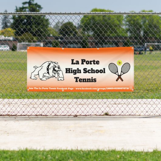 ウェブサイトの旗へのQRコードの高等学校のテニス 横断幕 (インサイチュ)