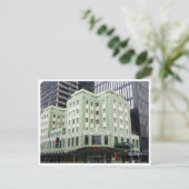 ウェリントンバックパッカー ポストカード (スタンド正面)