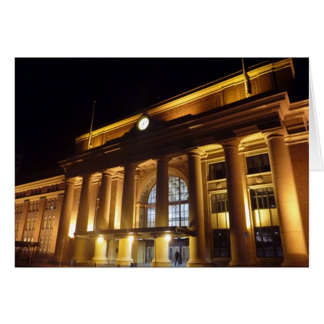 ウェリントン駅の夜 (正面横)