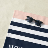 ウェルカムアボード船の名前 – パーソナライズされた Navy Coral ビーチタオル (インサイチュ)