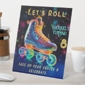 ウェルカムサインローラースケート、ターニング8 台座サイン (インサイチュ)