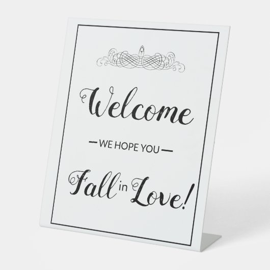 ウェルカムサイン実在インエステートのサイン実在、エステート。 台座サイン (正面)