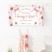 ウェルカムストロベリーベリーファースト誕生日 横断幕 (インサイチュ)