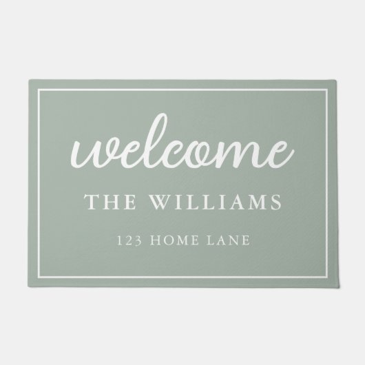 ウェルカムセージグリーンファミリーパーソナライズされた名 ドアマット (正面)