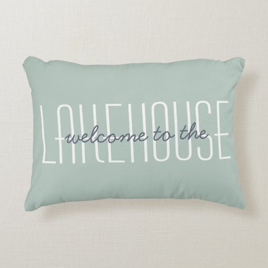 ウェルカムトゥザレイクハウス引用文グリーンホームデコール アクセントクッション (正面)