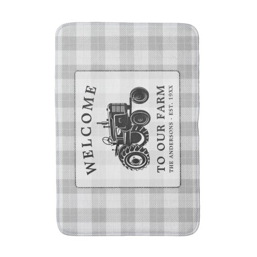ウェルカムファミリーネームファームトラクターホワイトプレイド バスマット (正面縦)