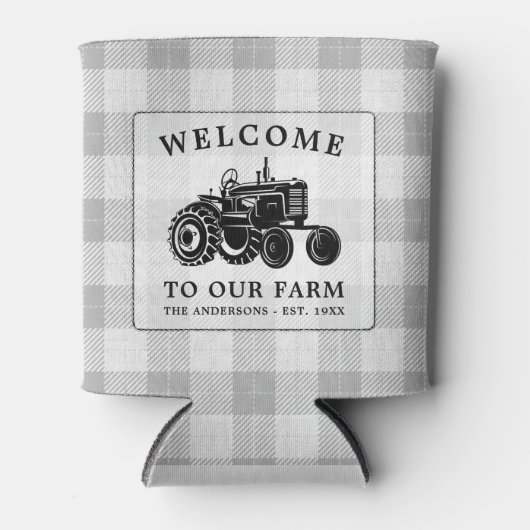 ウェルカムファミリーネームファームトラクターホワイトプレイド 缶クーラー (正面)