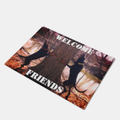 ウェルカムフレンズクーンハウントリーイングマット ドアマット (アングル)