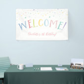 ウェルカムレインボー型かわいらしパーティーパステルカラー 横断幕 (トレードショー)