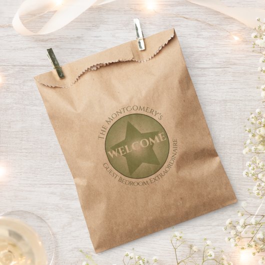 ウェルカム名前をカスタムするゲストベッドルームパステルスター フェイバーバッグ (クリップ留めされた状態)