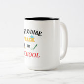 ウェルカム新学期マグカップ – おもしろい&コカラフルーヒー ツートーンマグカップ (正面右)