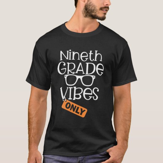 ウェルカム新学期9年生の雰囲気かわいい Tシャツ (正面)