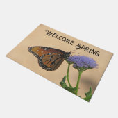 ウェルカム春パープルフローラ(昆虫)オオカバマダラ、モナークバタフライ ドアマット (アングル)