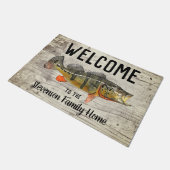ウェルカム魚釣りピーコックバスファミリーネームホーム ドアマット (アングル)