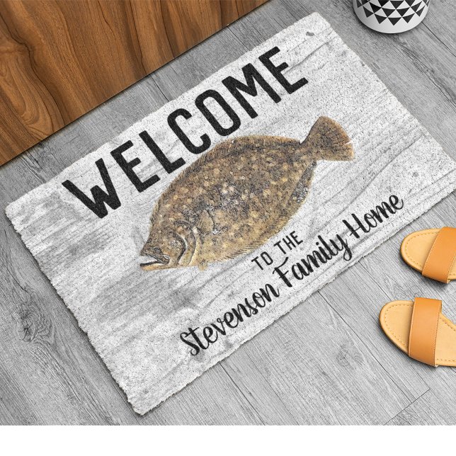 ウェルカム魚釣りフローンダーファミリー素朴名 ドアマット (Flounder Fishing Welcome Doormat.)