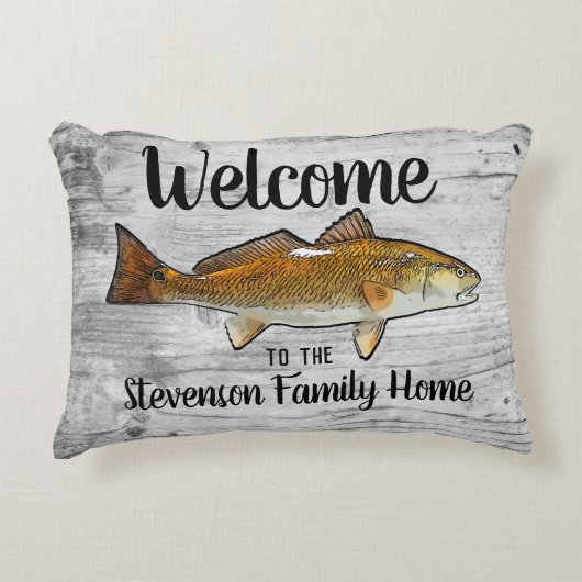 ウェルカム魚釣りレッドフィッシュファミリーネームホームコテージ アクセントクッション (正面)