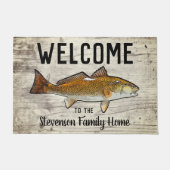 ウェルカム魚釣りレッドフィッシュファミリーネームホームコテージ ドアマット (正面)