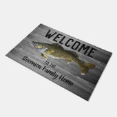 ウェルカム魚釣りワレイファミリーネームホームコテージ ドアマット (アングル)