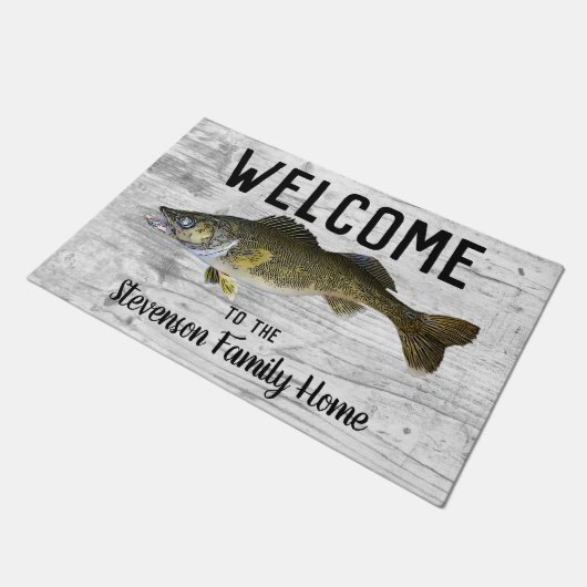ウェルカム魚釣りワレイファミリーネームホームコテージ ドアマット (アングル)