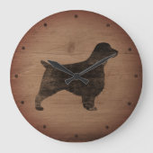 ウェルシュスプリングガースパニエル犬シルエット素朴 ラージ壁時計 (正面)