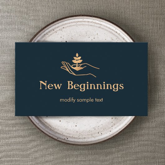 ウェルネスカウンセラーの手を持つ葉植物 名刺