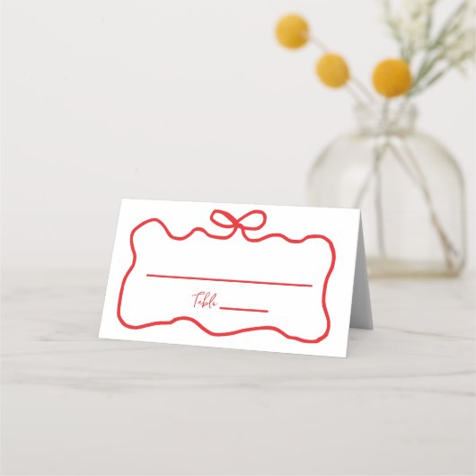 ウェーブがかった優雅な弓の手描きデザインのウェディングシャワーボウル 赤 プレイスカード (正面)
