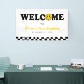 ウェーブイエロー名門私立校風のスマイルボーイ1st誕生日へようこそ 横断幕 (トレードショー)