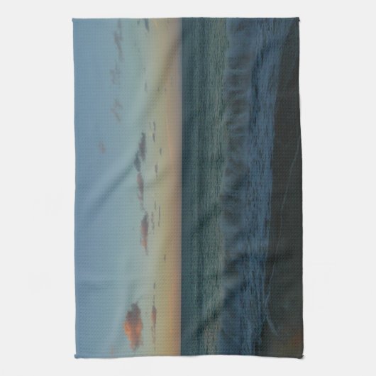 ウェーブクラッシングアットサンセットビーチ風景 キッチンタオル (縦)