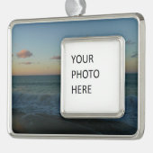ウェーブクラッシングアットサンセットビーチ風景 シルバープレートフレームオーナメント (左)
