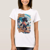 ウェーブライダー:黒いプードルサーフィン冒険 Tシャツ (正面)