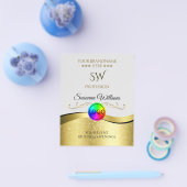 ウェーブ状のゴールドデコレーションが施されたライトグレーのロゴモノグラムのフライヤー チラシ (シングル)