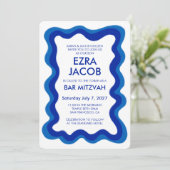 ウェーブ フレーム モダン カスタム QR コード バー バット ミッツヴァ 招待状 (スタンド正面)