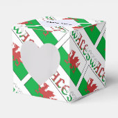 ウェールズとウェールズ国旗のハート型タイル模様オーダーメイド フェイバーボックス (正面サイド)